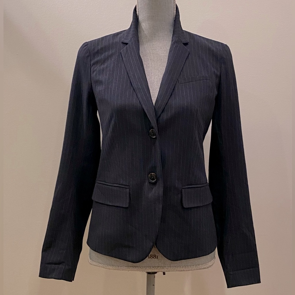 Gap Womens Navy Pinstripe Blazer w Stretch for Comfort  / Size 2